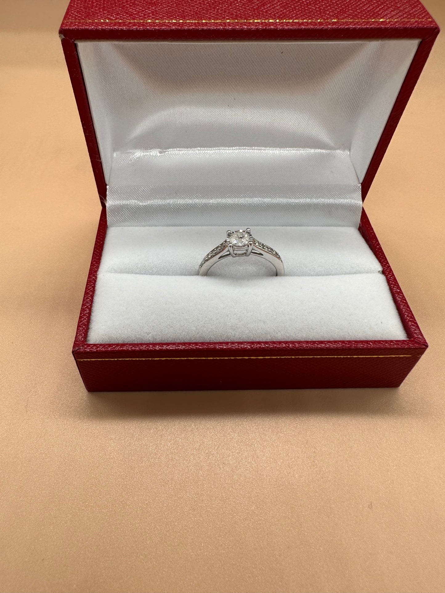 ANILLO DE DIAMANTE