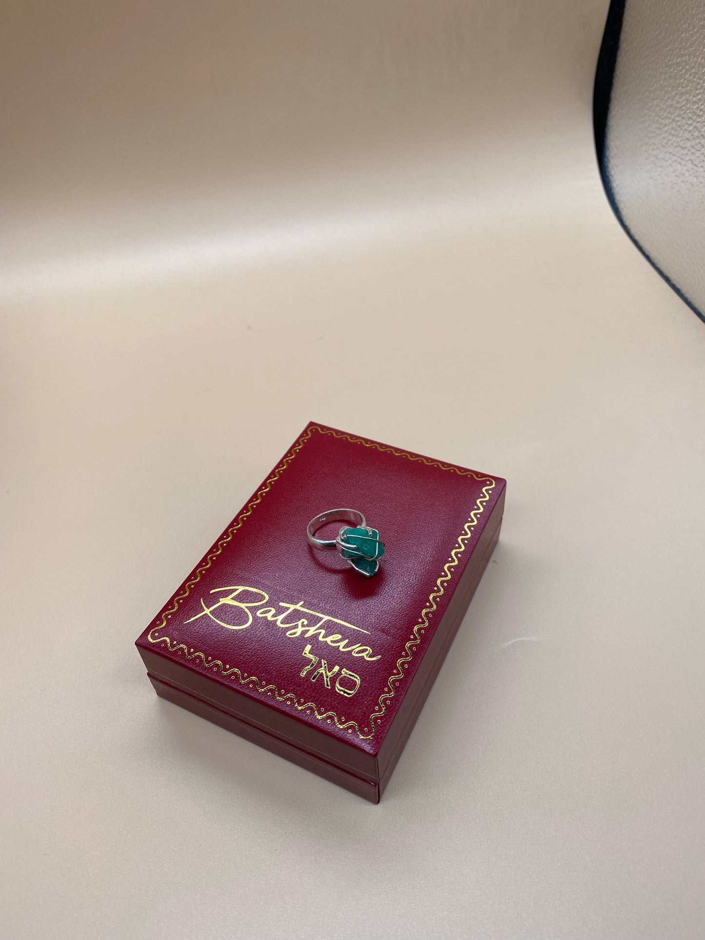 Anillos de Raiz de Esmeralda